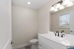 20 Zazzetti Street 3, Waldwick, NJ 07463 - Photo 8