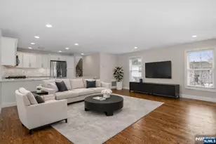 20 Zazzetti Street 3, Waldwick, NJ 07463 - Photo 2