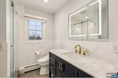 46 Van Blarcom Lane, Wyckoff Township, NJ 07481 - Photo 20