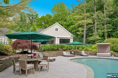 211 Highwood Avenue, Tenafly, NJ 07670 - Photo 36