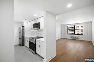 2 Constitution Ct 1001, Hoboken, NJ 07030 - Photo 8