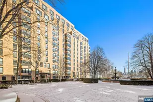 2 Constitution Ct 1001, Hoboken, NJ 07030 - Photo 22