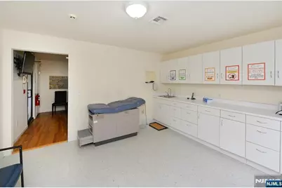 709 Newark Avenue, Jersey City, NJ 07306 - Photo 6