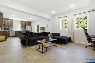 431 Forest St, Kearny, NJ 07032 - Photo 16