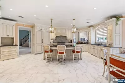 27 Roberts Road, Englewood Cliffs, NJ 07632 - Photo 12