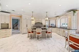 27 Roberts Rd, Englewood Cliffs, NJ 07632 - Photo 12