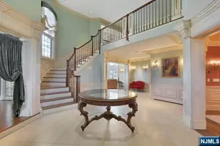 27 Roberts Rd, Englewood Cliffs, NJ 07632 - Photo 4