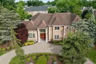 27 Roberts Rd, Englewood Cliffs, NJ 07632 - Photo 2