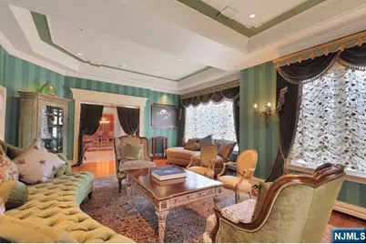 27 Roberts Road, Englewood Cliffs, NJ 07632 - Photo 6