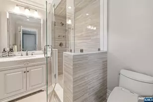 27 Roberts Rd, Englewood Cliffs, NJ 07632 - Photo 30