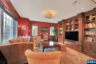 27 Roberts Rd, Englewood Cliffs, NJ 07632 - Photo 10