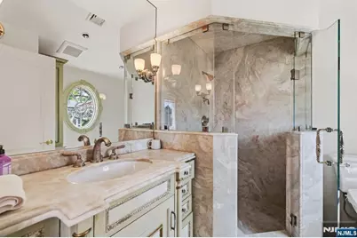 27 Roberts Road, Englewood Cliffs, NJ 07632 - Photo 28