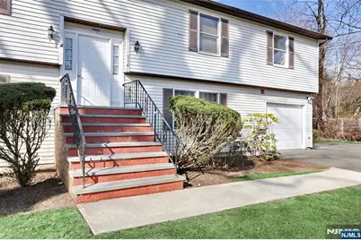 116 Hillside Avenue, Midland Park, NJ 07432 - Photo 18