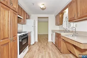 116 Hillside Ave, Midland Park, NJ 07432 - Photo 38