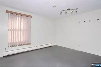 116 Hillside Avenue, Midland Park, NJ 07432 - Photo 32