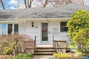833 Koman Dr, Paramus, NJ 07652 - Photo 1