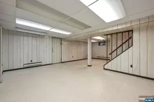 833 Koman Dr, Paramus, NJ 07652 - Photo 26