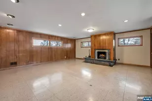 833 Koman Dr, Paramus, NJ 07652 - Photo 16