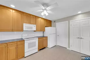 945A Liverpool Cir, Manchester Township, NJ 08759 - Photo 16