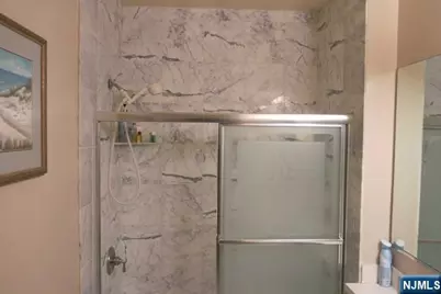 116 The Promenade 116 #116, Edgewater, NJ 07020 - Photo 16