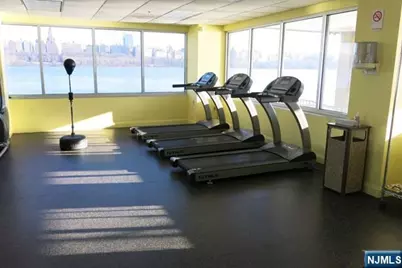 116 The Promenade 116 #116, Edgewater, NJ 07020 - Photo 18