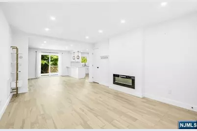 21-15 Exeter, Fair Lawn, NJ 07410 - Photo 12