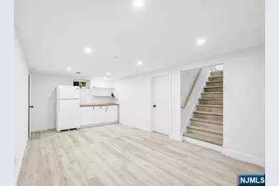 21-15 Exeter, Fair Lawn, NJ 07410 - Photo 28