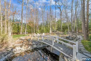 9 Cameron Rd, Saddle River, NJ 07458 - Photo 2