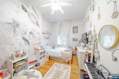 189 Christopher Columbus Drive 1 #1, Jersey City, NJ 07302 - Photo 8