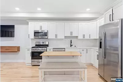 204 19th Avenue, Irvington, NJ 07111 - Photo 4