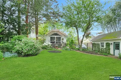 354 Liberty Avenue, Hillsdale, NJ 07642 - Photo 32