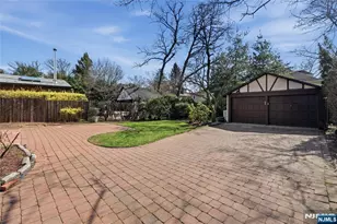 54 Pomander Walk, Ridgewood, NJ 07450 - Photo 28