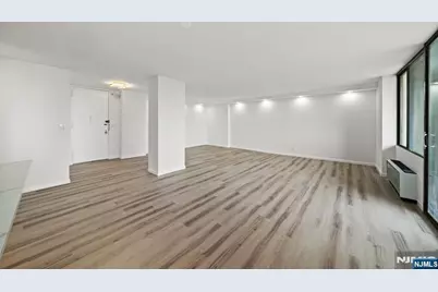 300 Winston Drive 2802 #2802, Cliffside Park, NJ 07010 - Photo 10
