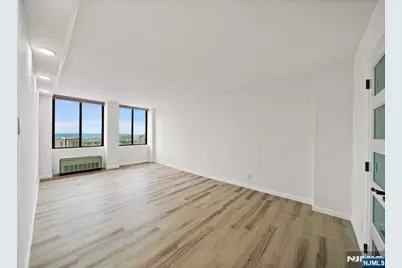 300 Winston Drive 2802 #2802, Cliffside Park, NJ 07010 - Photo 16
