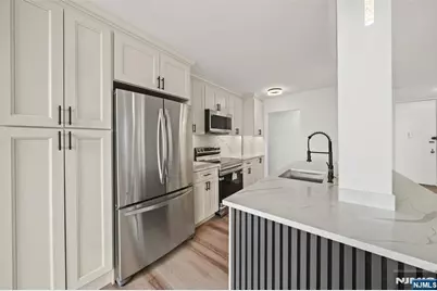 300 Winston Drive 2802 #2802, Cliffside Park, NJ 07010 - Photo 4