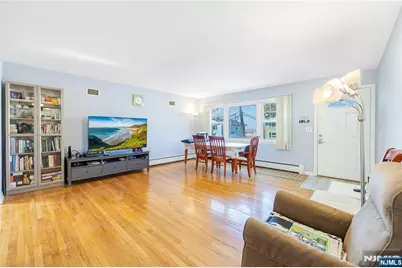 410 Mayer Court 1st Fl With #1st Fl with, Ridgefield, NJ 07657 - Photo 4