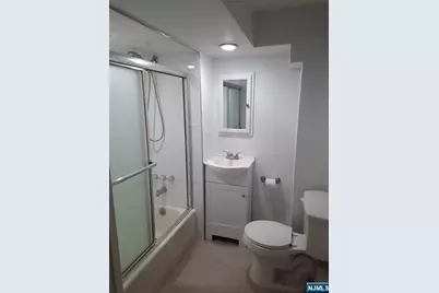 410 Mayer Court 1st Fl #1st Fl, Ridgefield, NJ 07657 - Photo 24