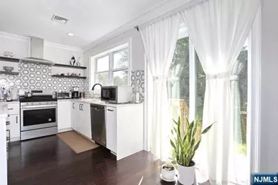 27 West Street, Closter, NJ 07624 - Photo 4