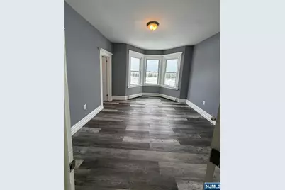 23 9th Avenue, East Orange, NJ 07018 - Photo 4