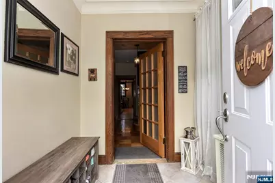 519 Saint Pauls Avenue, Cliffside Park, NJ 07010 - Photo 4