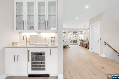 188 Broadway 9 #9, Woodcliff Lake, NJ 07677 - Photo 4