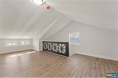 18 Hilton Avenue, Maplewood, NJ 07040 - Photo 12