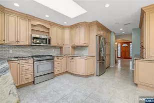 31 Collins Ave, Closter, NJ 07624 - Photo 10