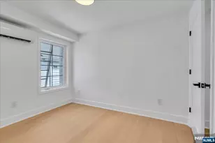 21 Cross St, Montclair, NJ 07042 - Photo 26