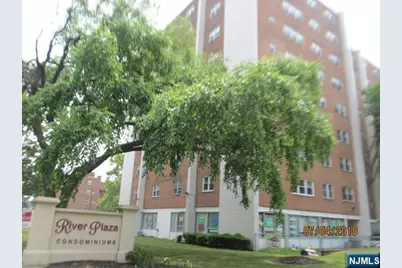 39 E 39th Street 6D #6D, Paterson, NJ 07514 - Photo 1