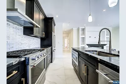 208 Nwk Pompton Turnpike 201 #201, Little Falls Township, NJ 07424 - Photo 4