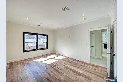 208 Nwk Pompton Turnpike 201 #201, Little Falls Township, NJ 07424 - Photo 6