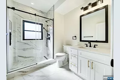 208 Nwk Pompton Turnpike 202 #202, Little Falls Township, NJ 07424 - Photo 6