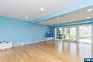 192 Stonehurst Dr, Tenafly, NJ 07670 - Photo 20