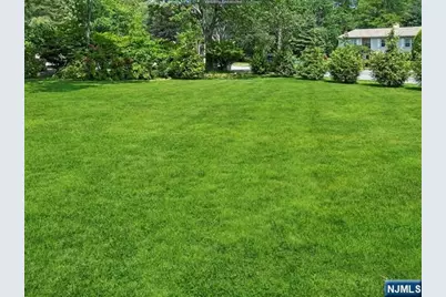 204 Deerfield Lane, Franklin Lakes, NJ 07417 - Photo 30